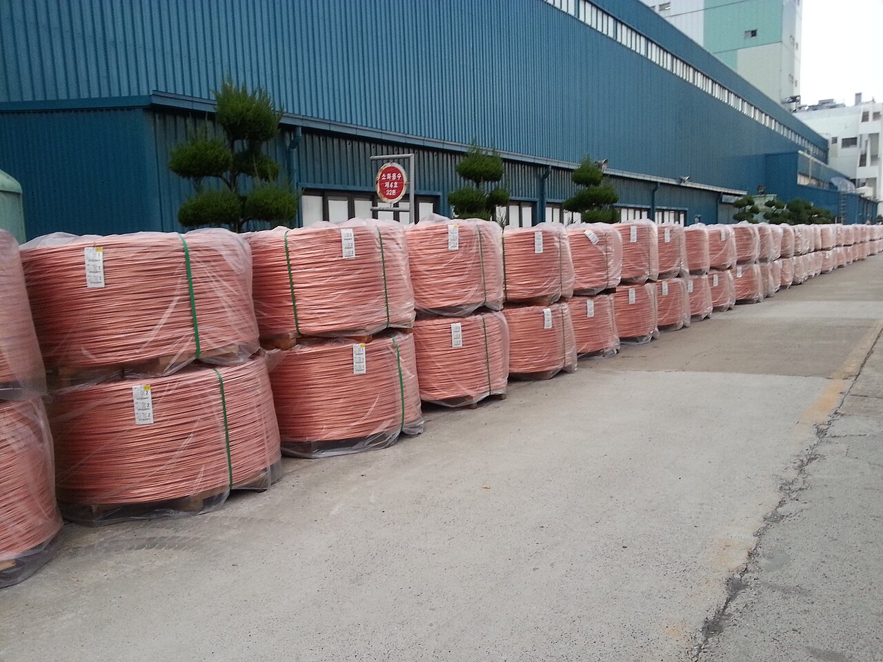 Copper tubing from AC units (70.4 kg)