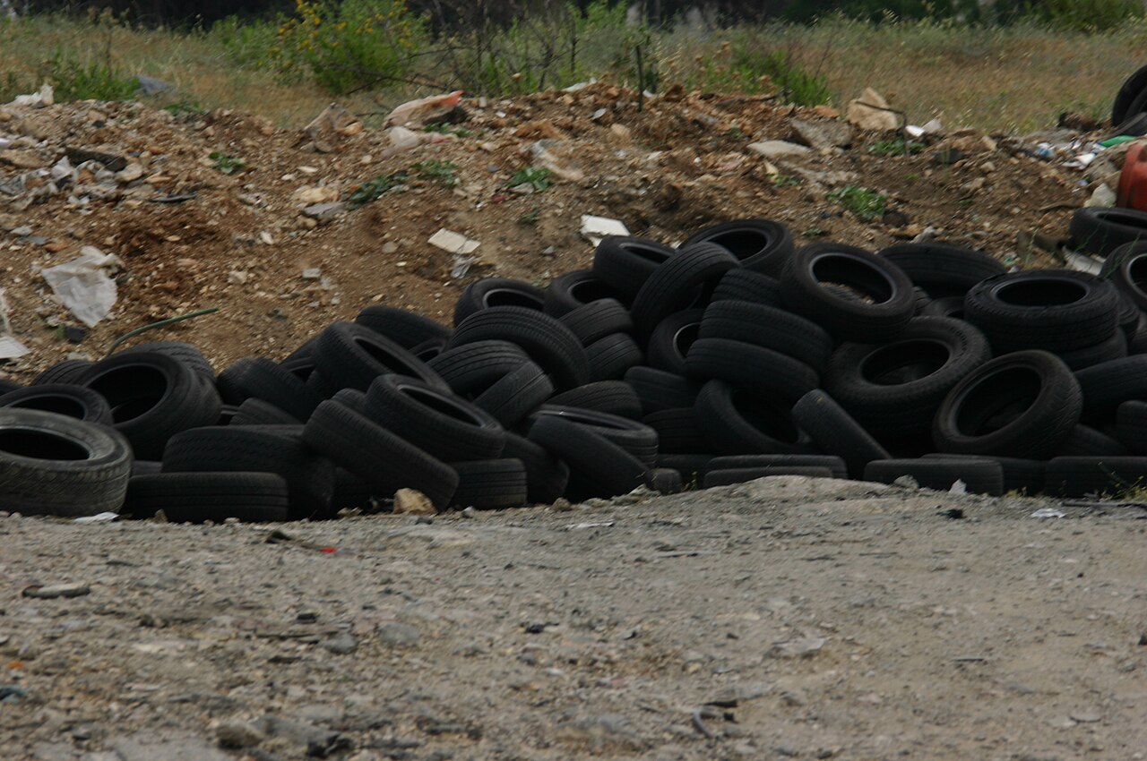 Motorbike tyres (115.5 kg)